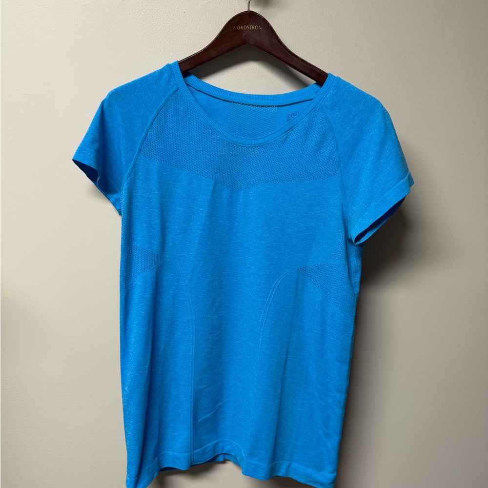 Zella blue short sleeve athletic shirt